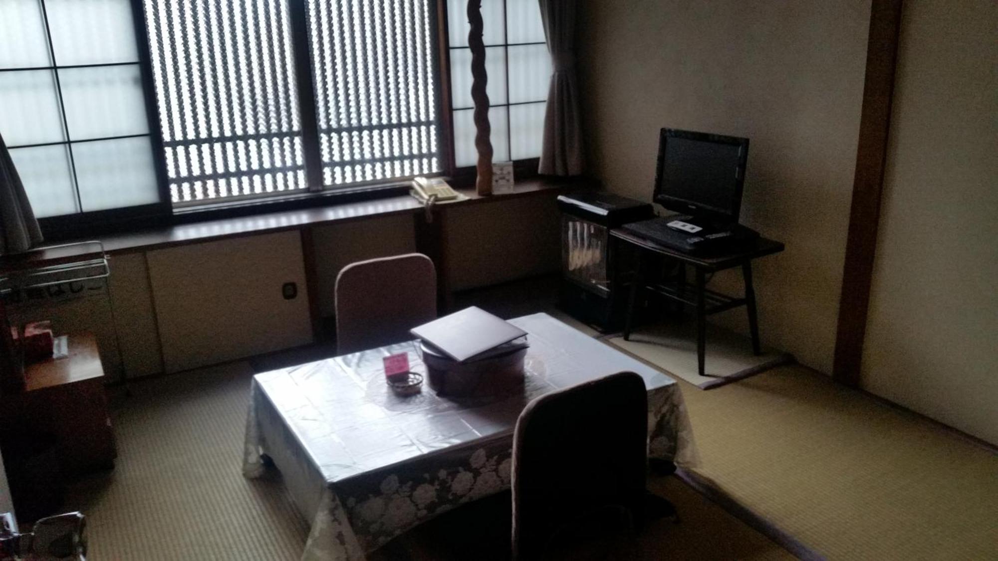 Henmi Ryokan Hakodate Rum bild